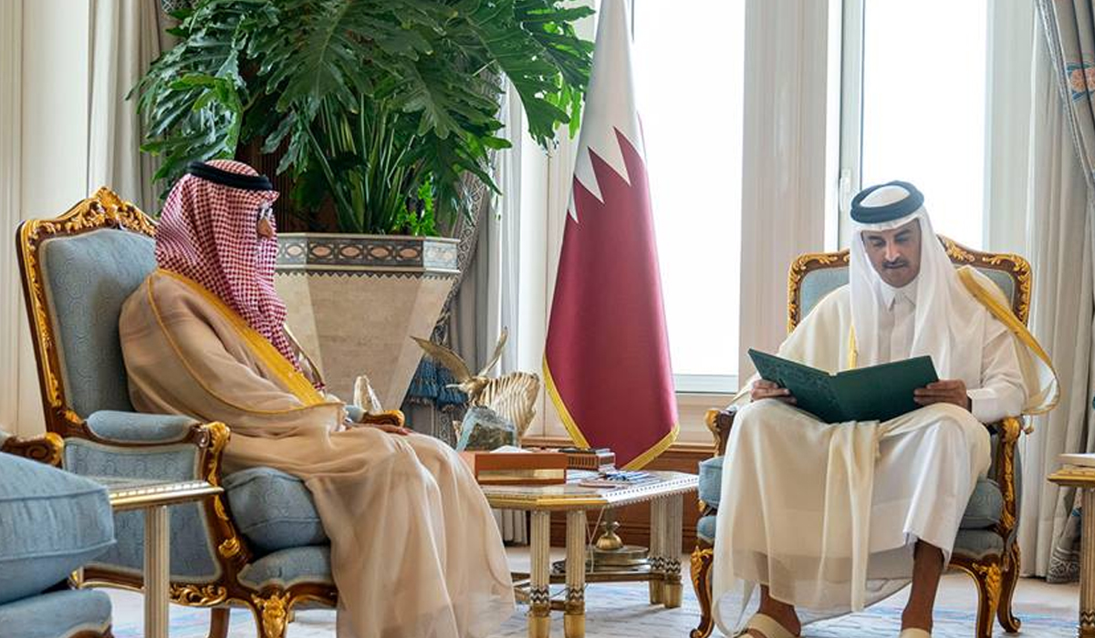 HH the Amir Receives Written Message from Custodian of Two Holy Mosques